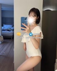 157cm·E罩杯·25歲  身材火辣曲線明顯，胸型飽滿堅挺，比例完美。
