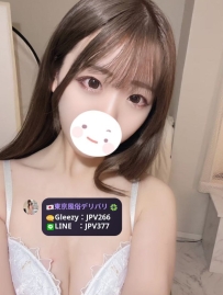はづき 162cm/Dカップ/48kg/22歳 素直で親しみやすい性格。愛嬌たっぷりで癒し系。